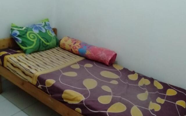 SPOT ON 90538 Wisma Dewi Syariah
