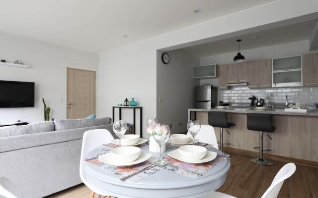 Lujoso y céntrico dpto en piso 6 de Miraflores