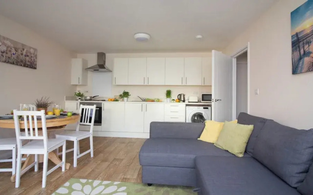 Stayzo Stylish Accommodation in Southampton 10