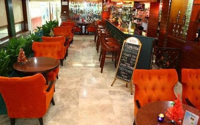 First Hotel Bangkok
