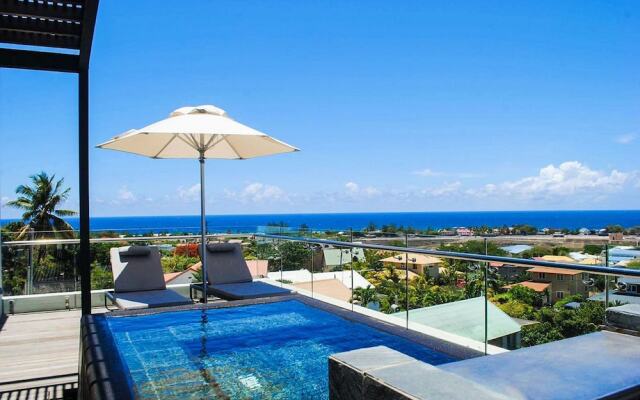 Carlos Bay Luxury Penthouse by Dream Escapes