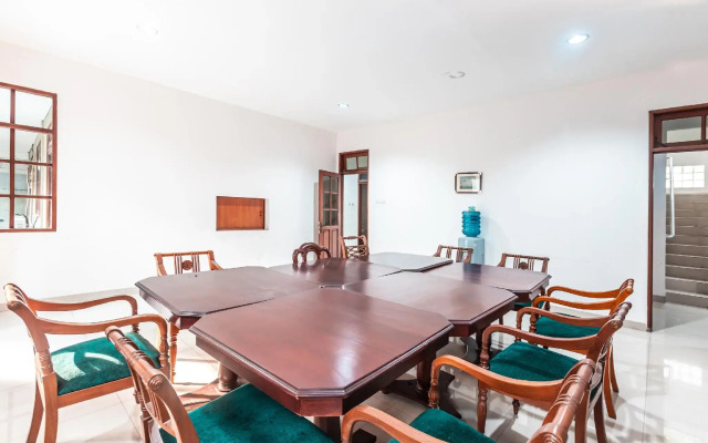 OYO 1990 Kost Kuningan Executive Boading House Setiabudi