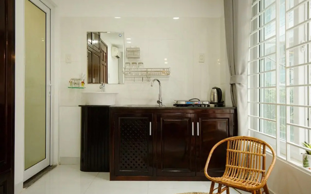 Livin Hub Hostel  Apartment