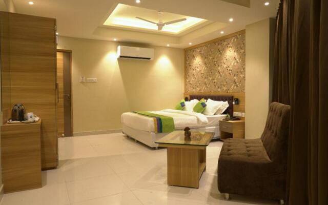 Click Hotel Capital House