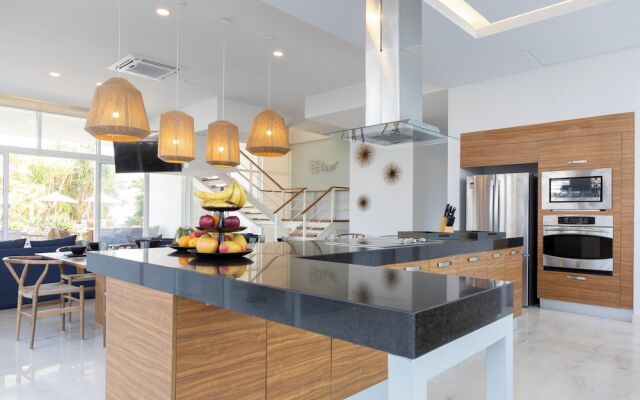 Capitalia Tres Mares Beach Residences & Marina