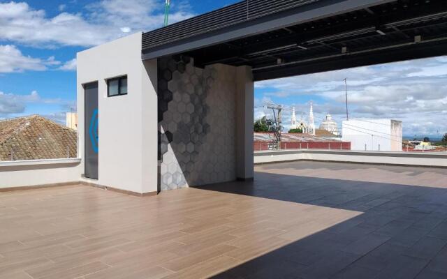 9 Estrellas Casa Hotel