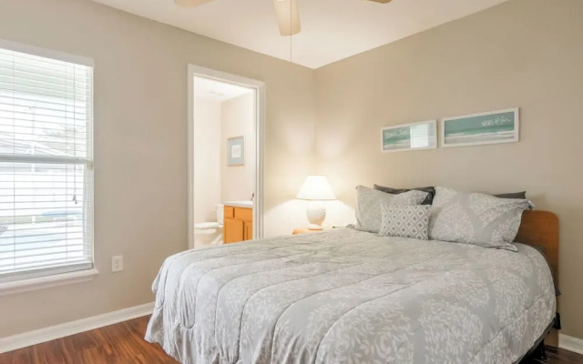 Amanda's Cozy Clear Creek Vacation Home