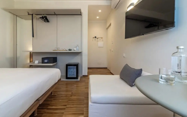 Il Faro luxury rooms & lounge