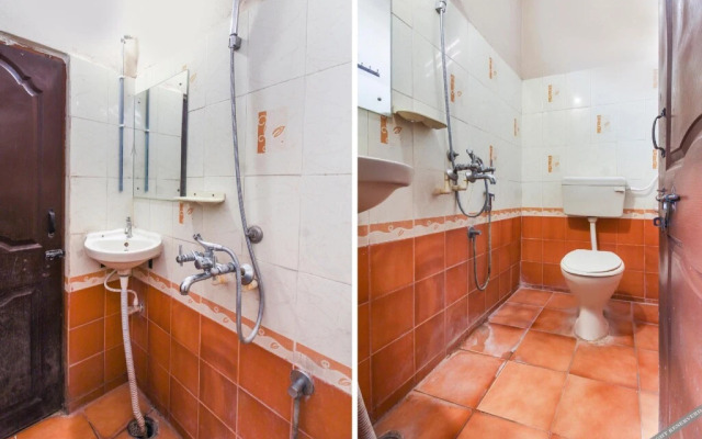 Sri Srinivasa Lodge by OYO Rooms