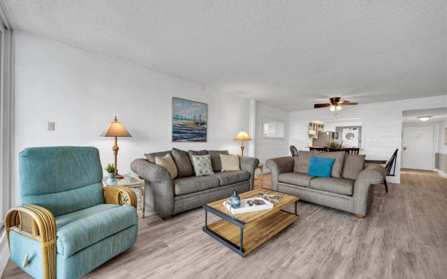 Shoreline Towers 3044 2 Bedroom Condo