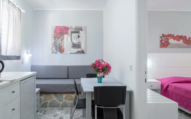 Byron Apartments