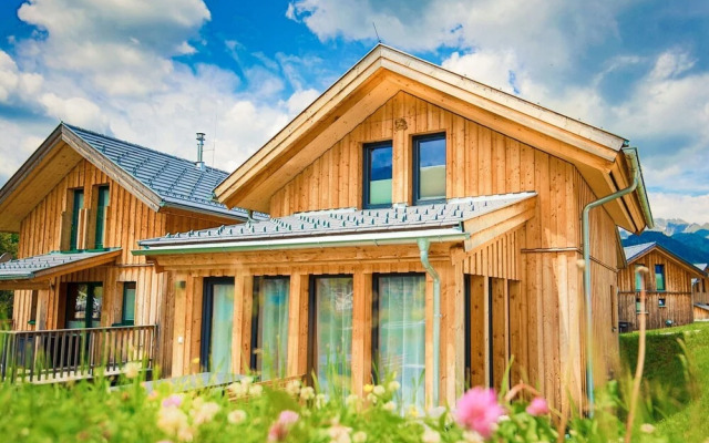 Elegant Chalet Near Ski-slopes