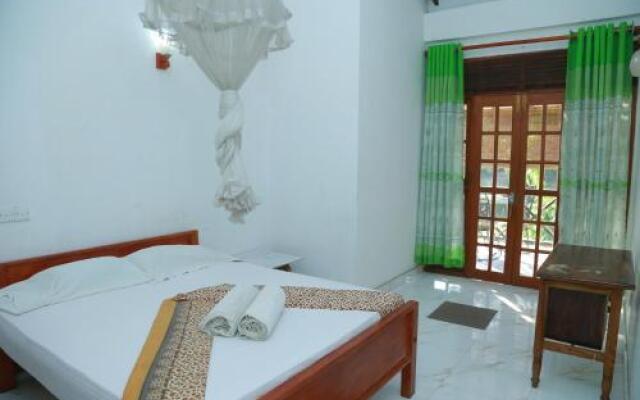 Rivelco Holiday Inn