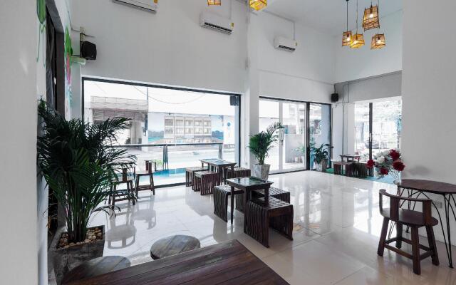 OYO 937 The​ Unique​ S​ Hotel​