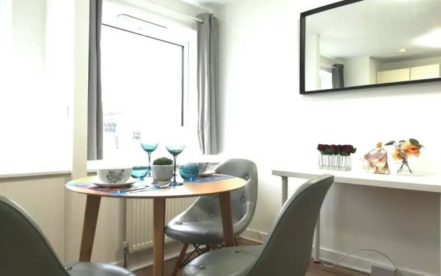Luxurious Home Tottenham Court Road Charingcross Leicester Square