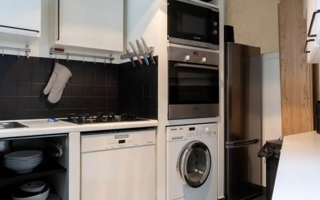 Chic Grenelle 3 Bedroom Apartment in Paris