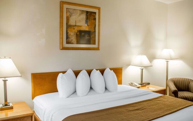 Quality Inn & Suites Longview Kelso