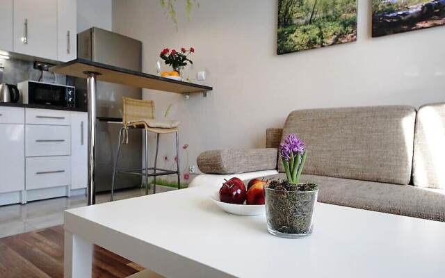 BillBerry Apartments - Floral wave