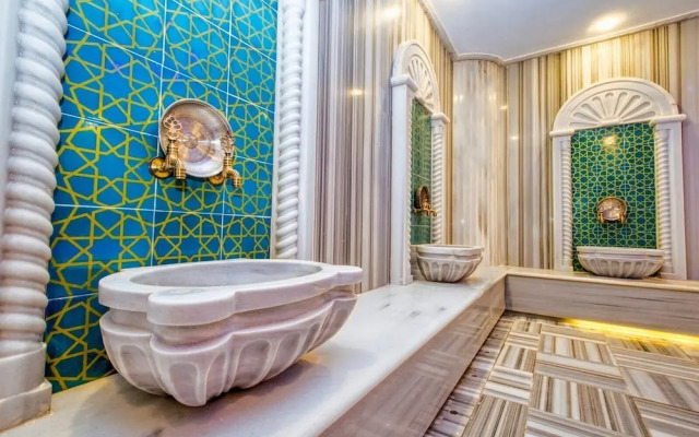 Laristone Suite Spa Hotel