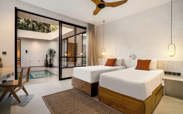 Apricot House by Alfred in Bali