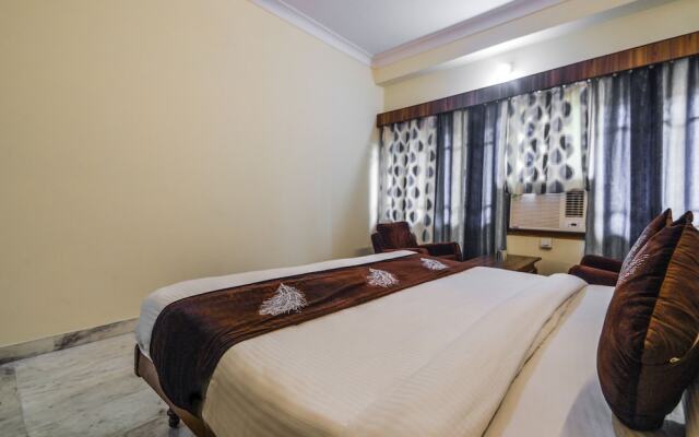 OYO 14814 Hotel Vinayak