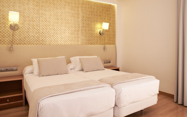 Invisa Hotel La Cala