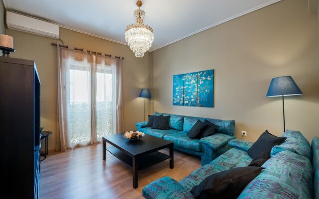 Newly Renovated Flat 10 min From Metro Station - Adults Only