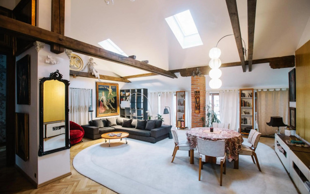 Unique Luxury Loft with Terrace in Old Town