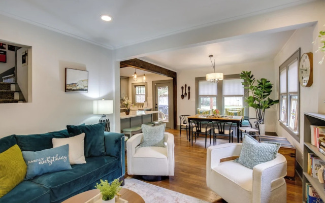 Renovated Lubbock Home - Walk to Texas Tech!