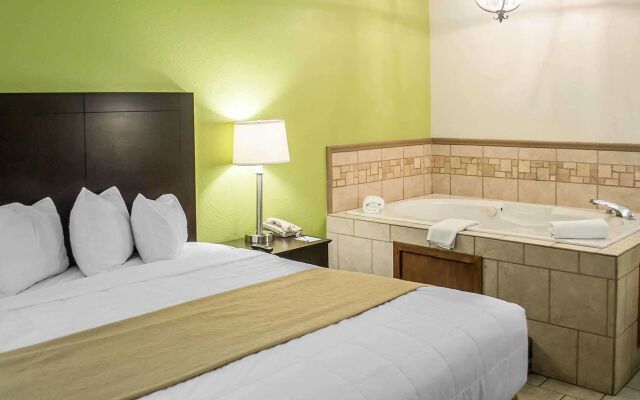 Cedar Stables Inn and Suites