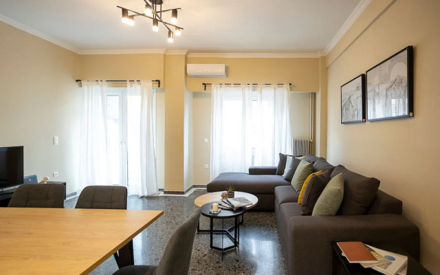 Spacious 2-bedroom Retreat in the Heart of Athens