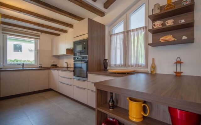 House Artatore Losinj / Mali Losinj