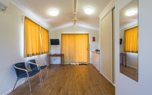 BIG4 Casino Holiday Park – Guest Rooms – Casino