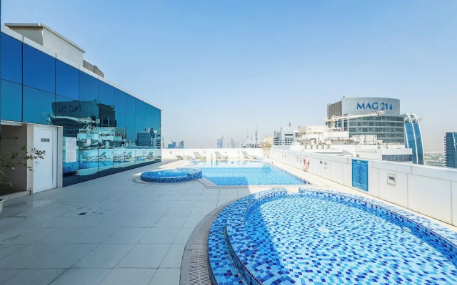 Chic Studio Retreat in Vibrant JLT