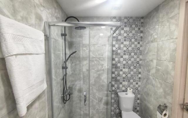 Leo Group Apartment 13-277B Sunrise Batumi