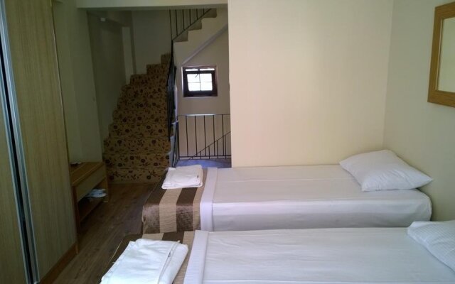 Apameia Hotel