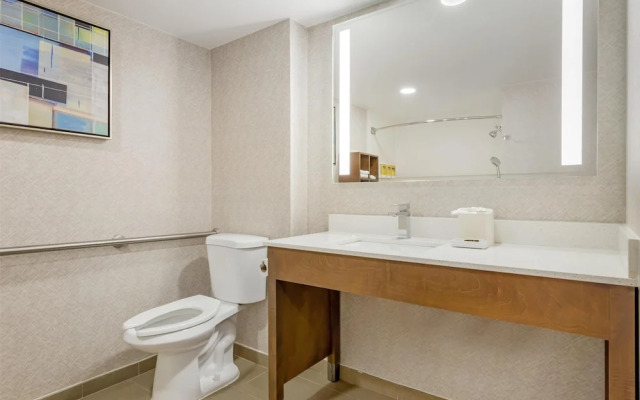 Best Western Plus Raleigh Crabtree Valley Hotel