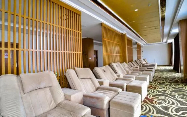 Golden Apple Hot Spring Hotel – Business – Anshun