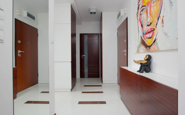 Apartment Mołdawska Warsaw by Renters