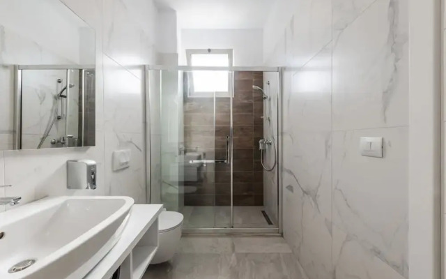 Stylish Studio With Spacious Balcony -trendafili