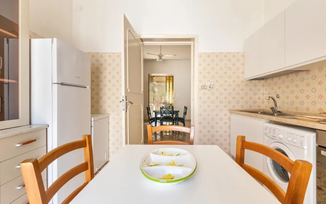 2482 Villa Estate by Barbarhouse