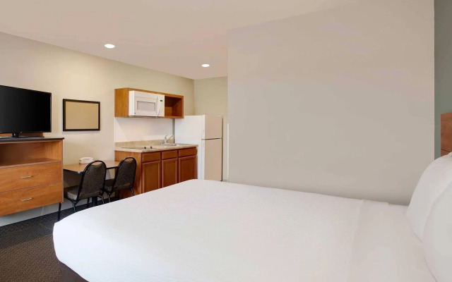 WoodSpring Suites Frederick I-70
