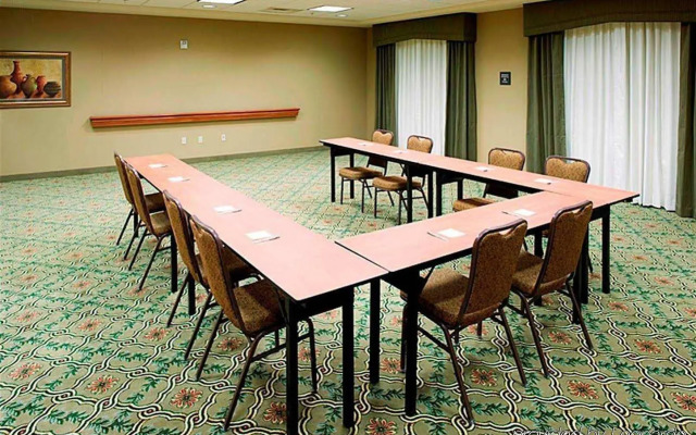 Hampton Inn & Suites Clovis-Airport North