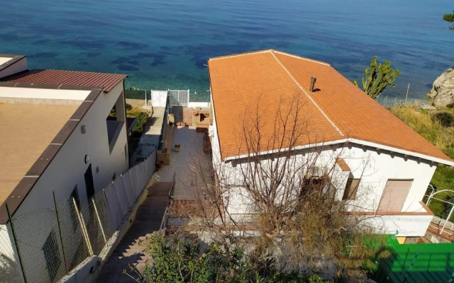 Sfondo Blu Villa sul mare