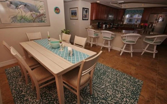 Oceanwalk 18-407 Apartment 3