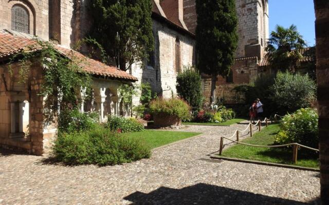 Appartement dans le cloître Saint Salvy à Albi.