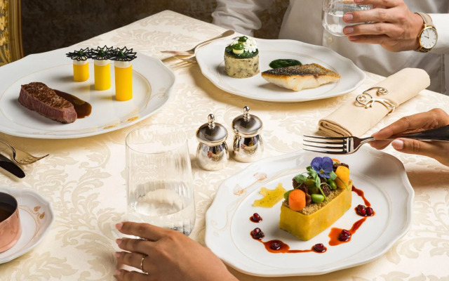 Отель Disneyland