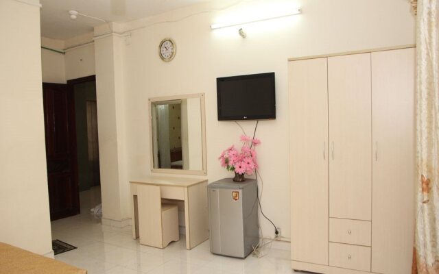 Ngan Long Hotel