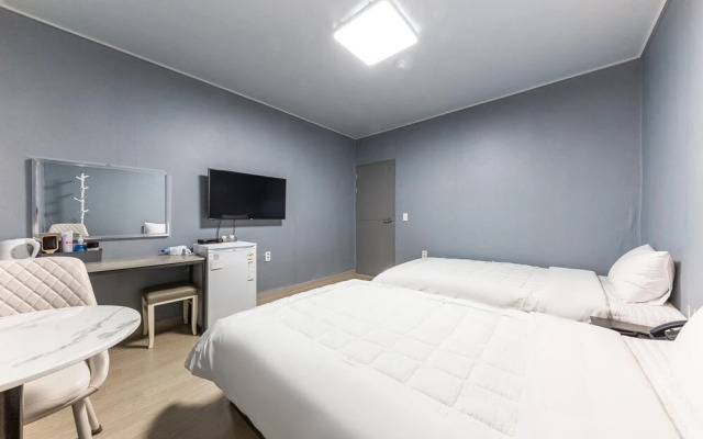 Yeosu Rivera Hotel