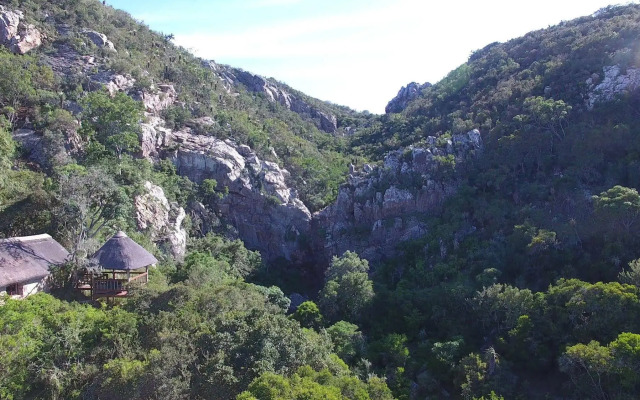 Woodbury Lodge - Amakhala Game Reserve